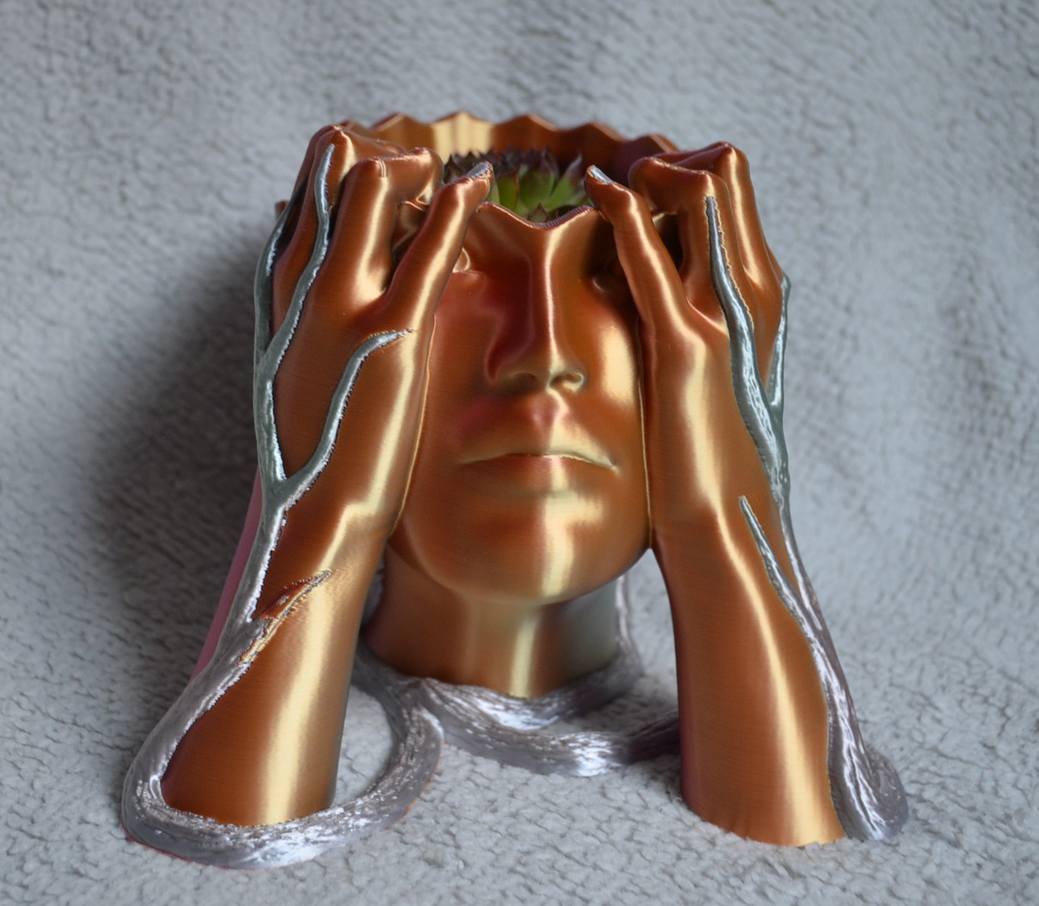 Blumentopf Frauenkopf (Woman Head Vase)